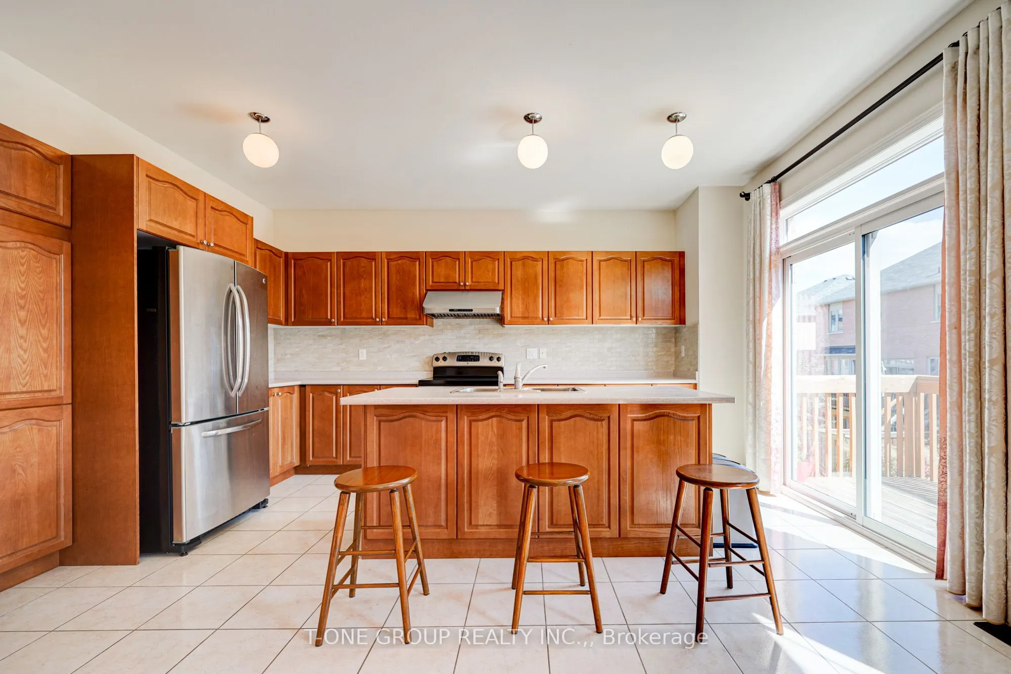 81 Estrella Crescent