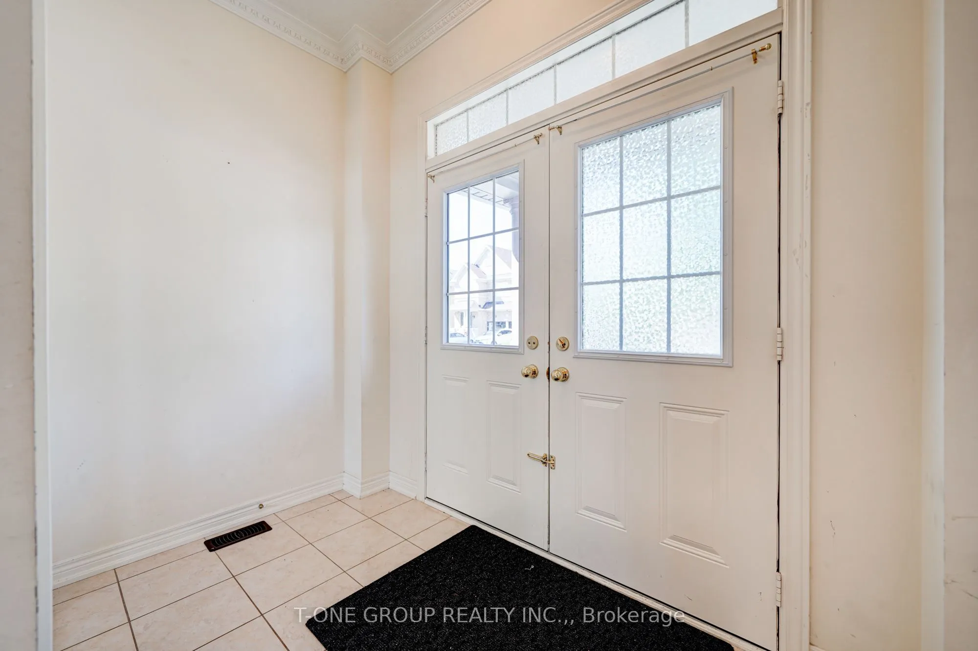 81 Estrella Crescent
