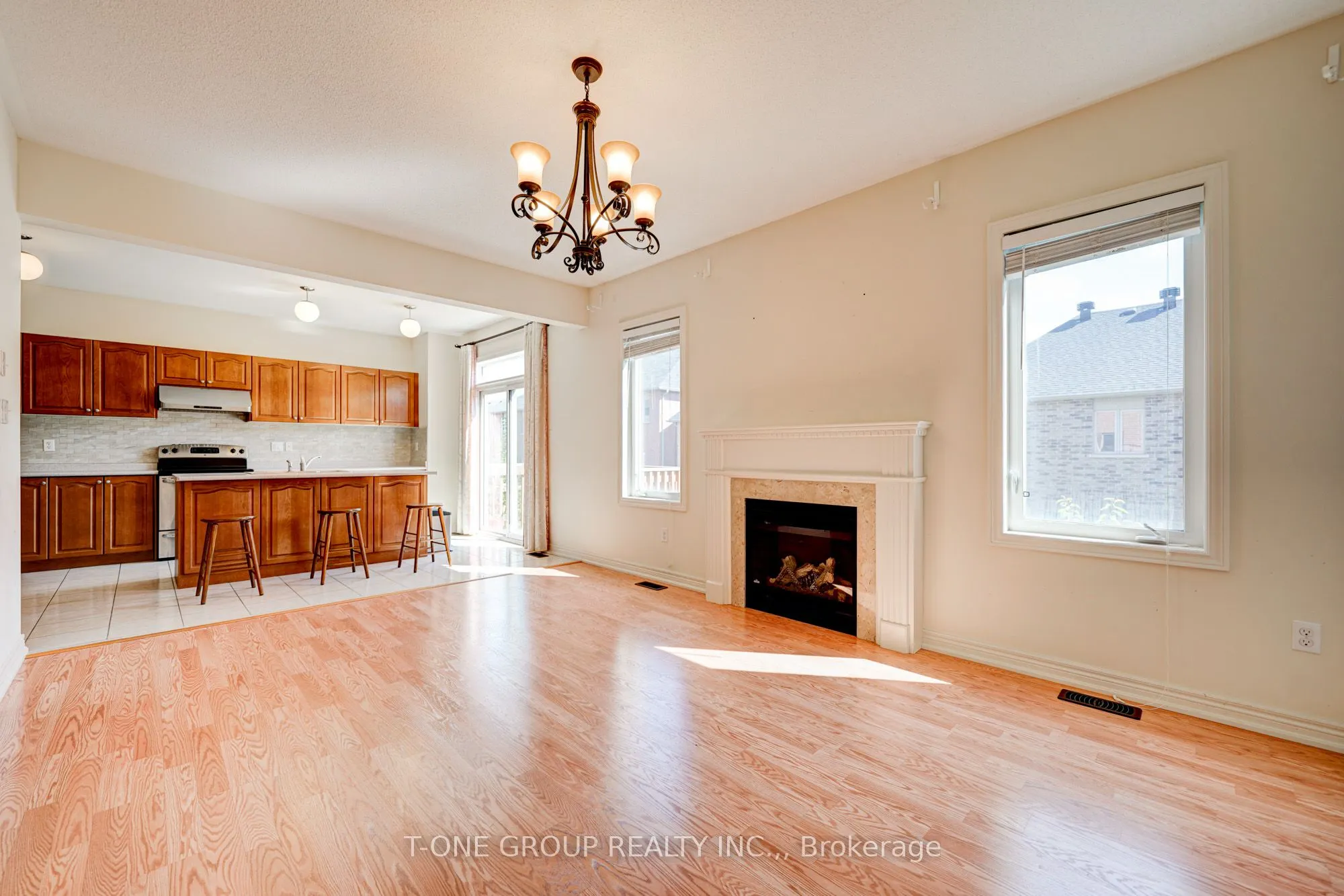 81 Estrella Crescent