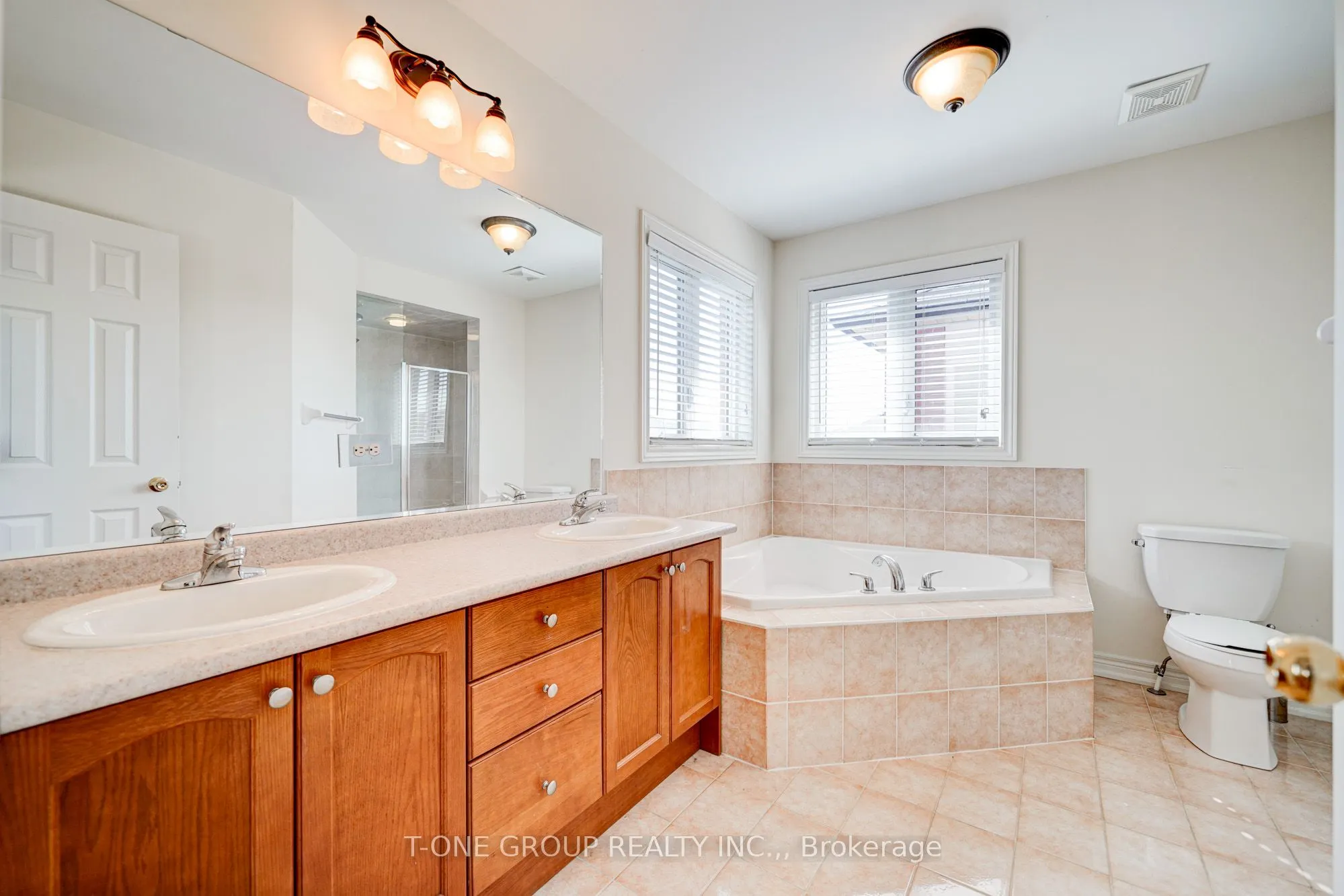 81 Estrella Crescent