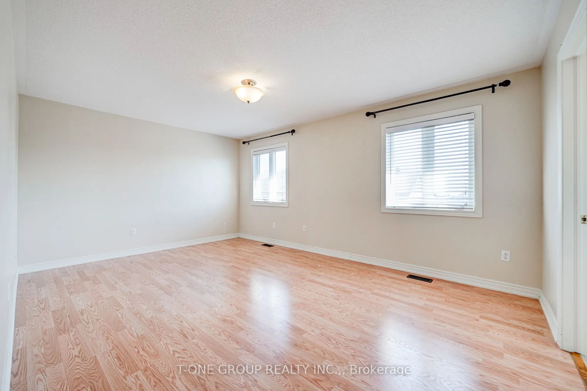 81 Estrella Crescent