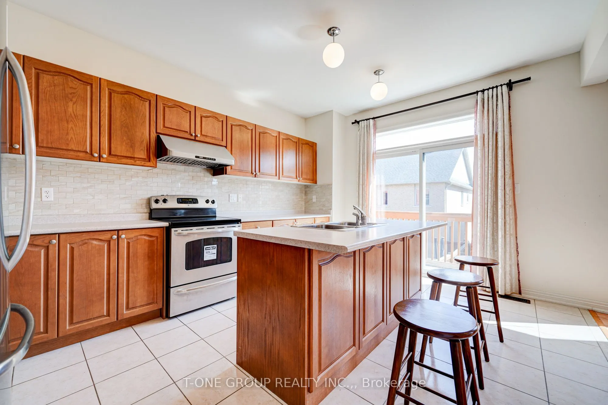 81 Estrella Crescent