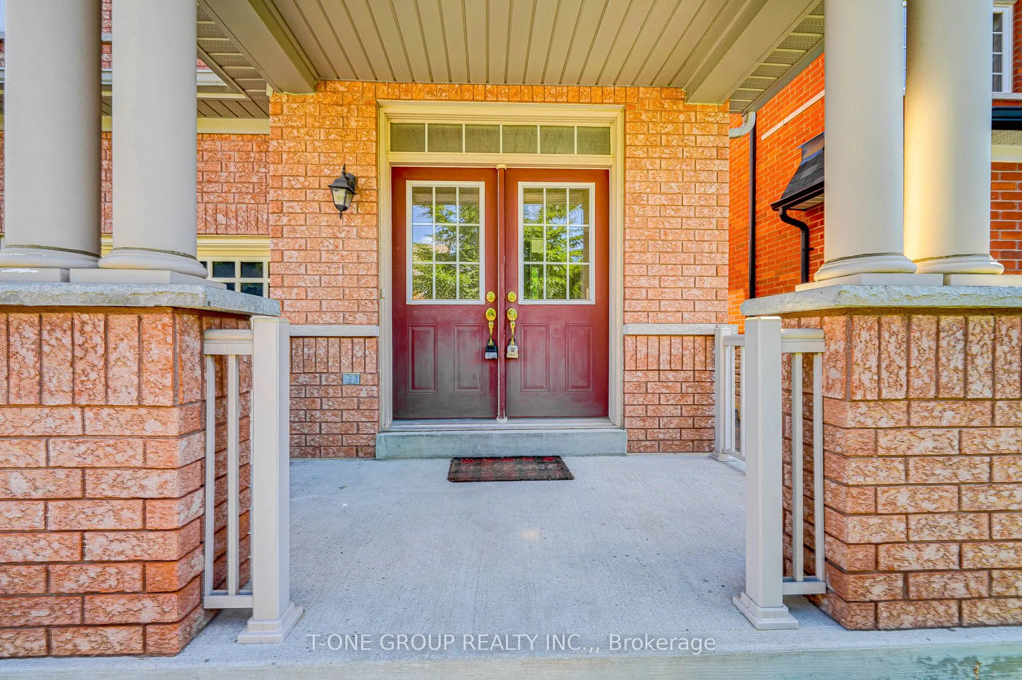 81 Estrella Crescent