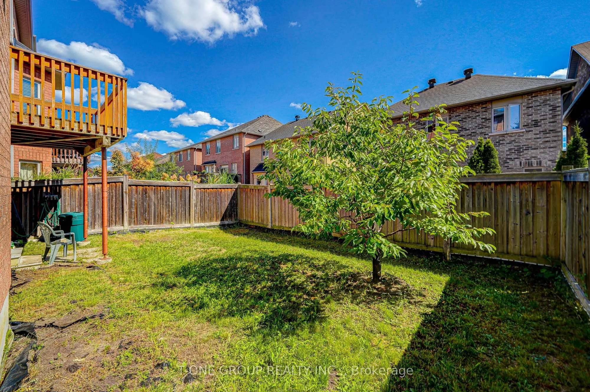 81 Estrella Crescent