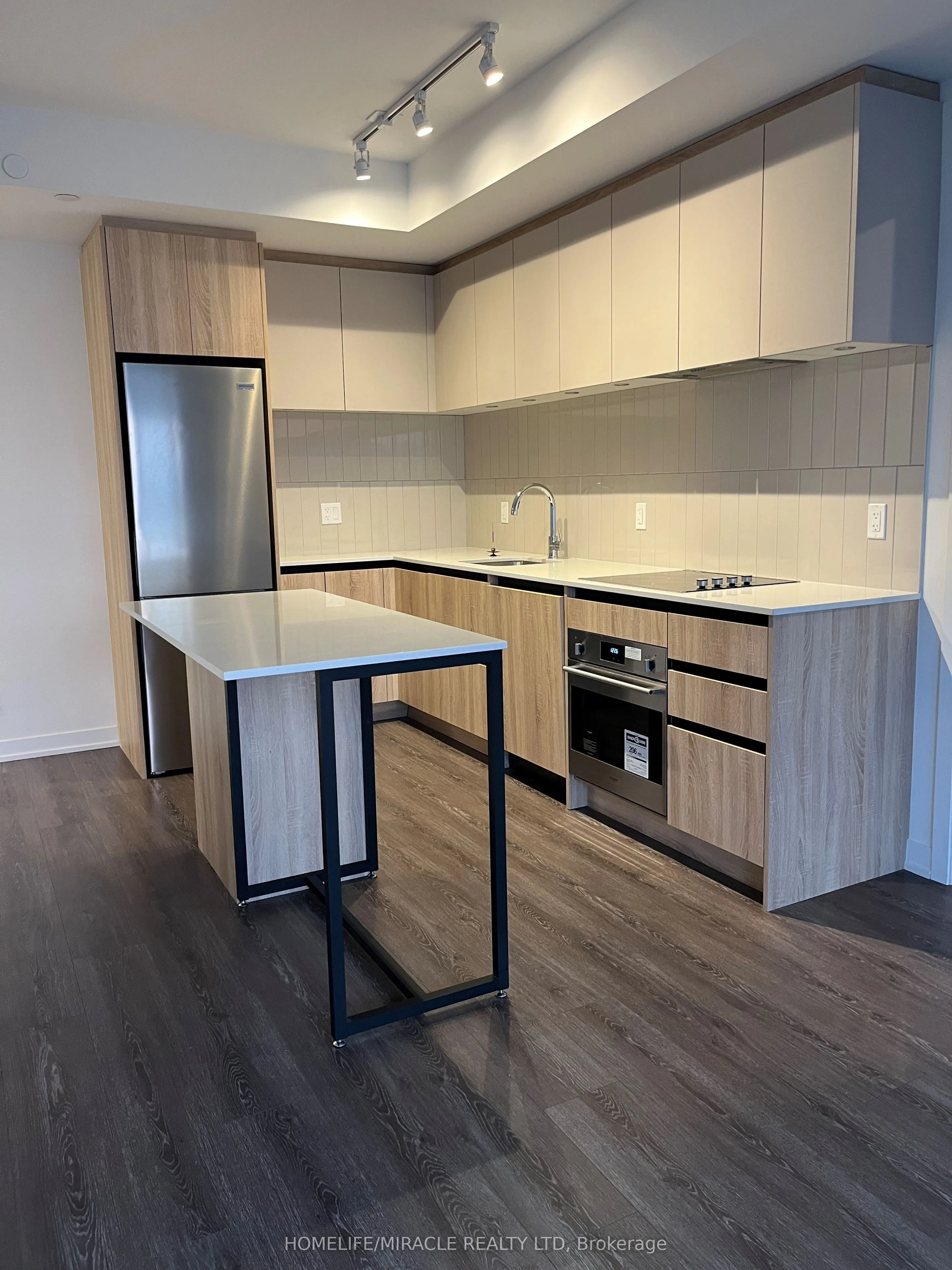 7950 Bathurst Street, #B-1401