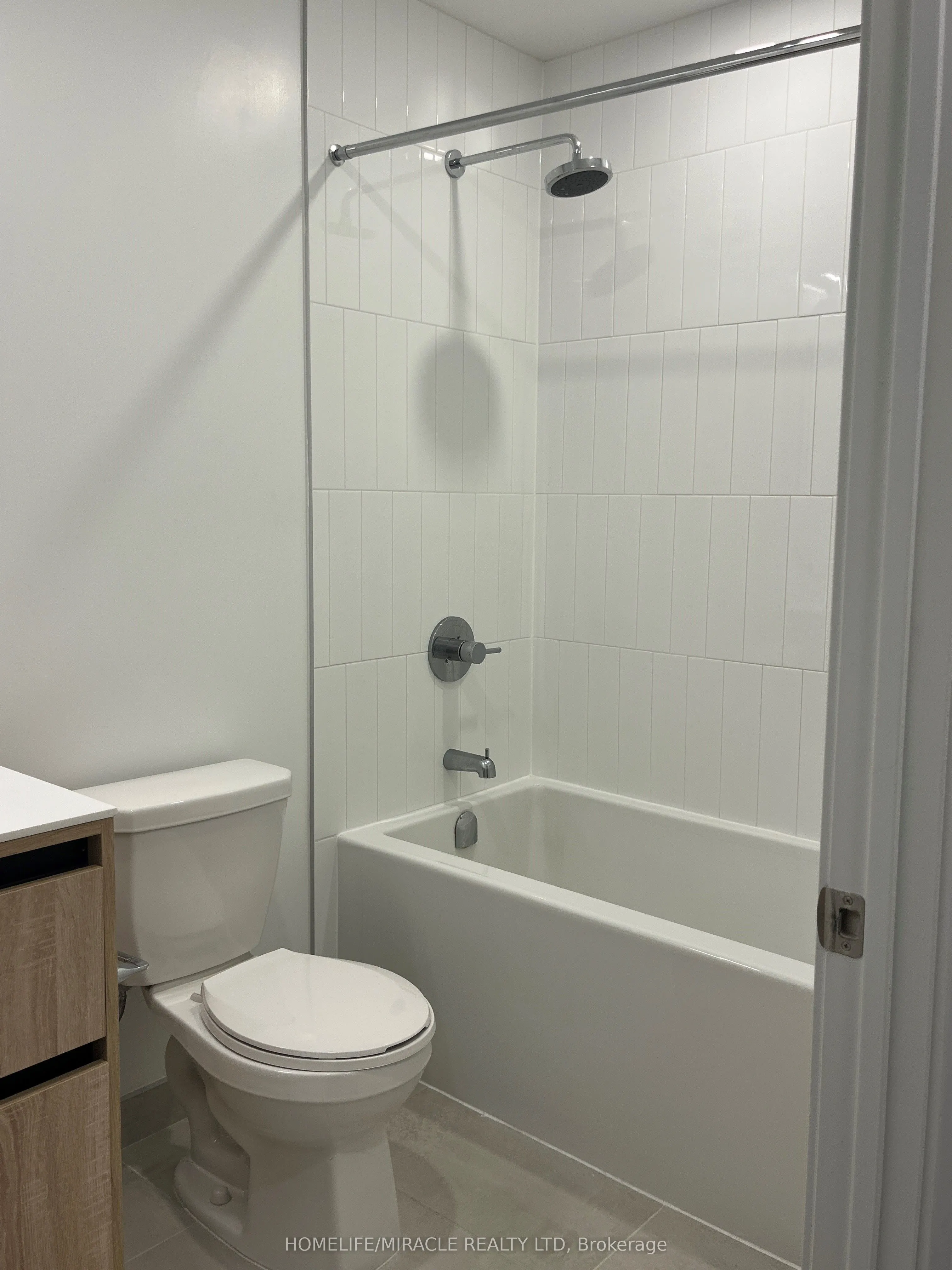 7950 Bathurst Street, #B-1401