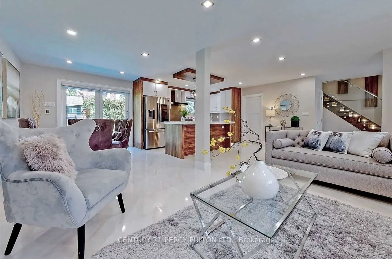 64 Royal Orchard Boulevard, #Main