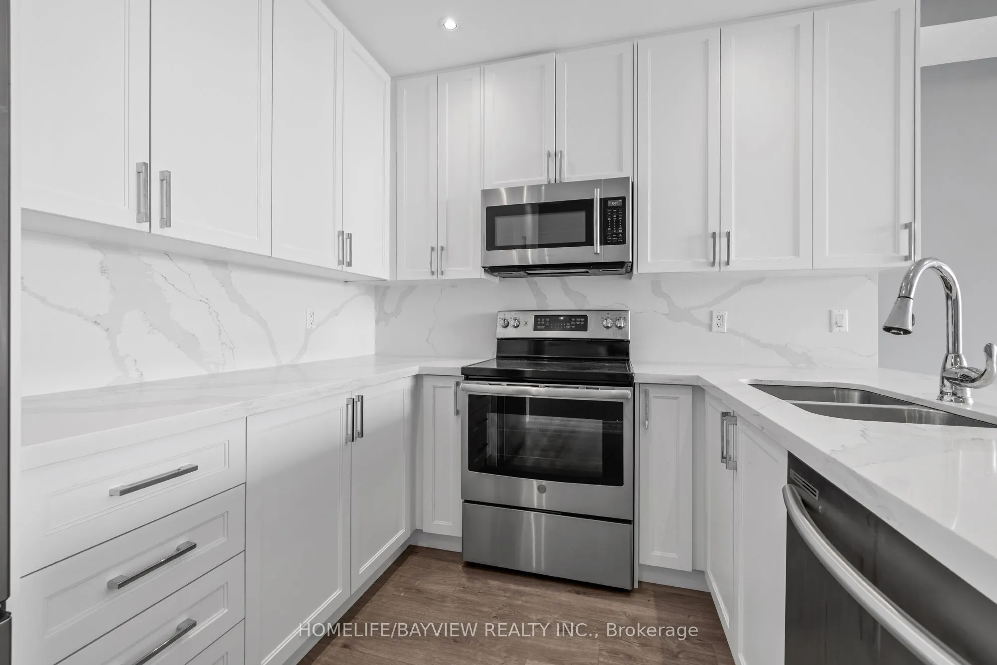 309 Major Mackenzie Drive E, #1013