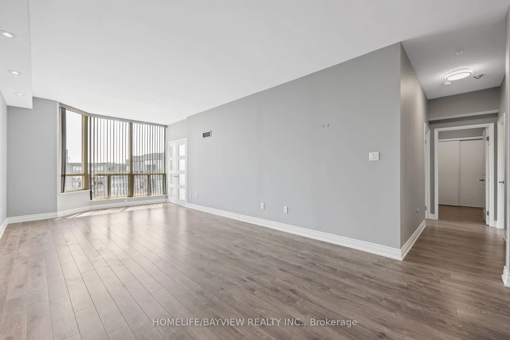 309 Major Mackenzie Drive E, #1013