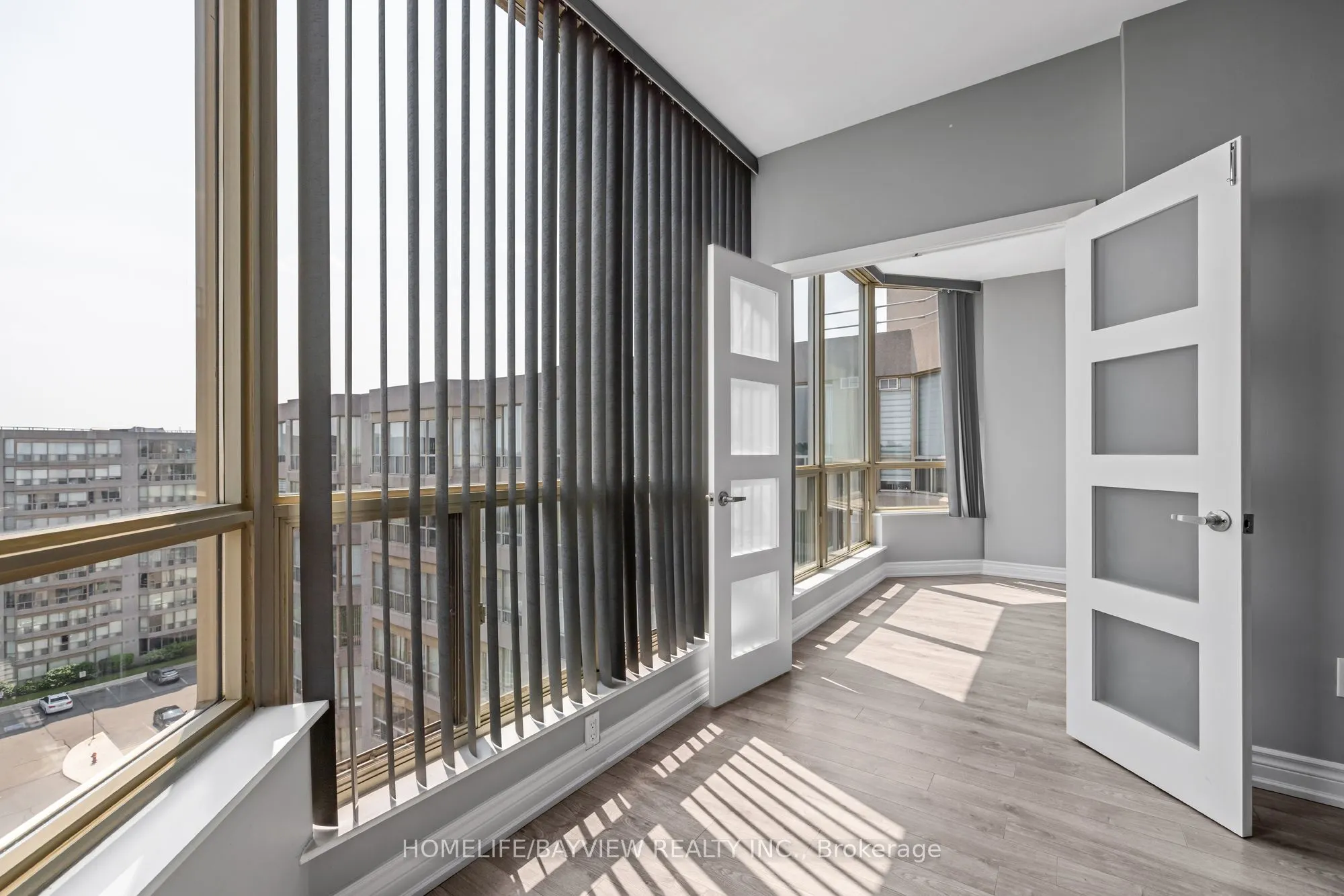 309 Major Mackenzie Drive E, #1013