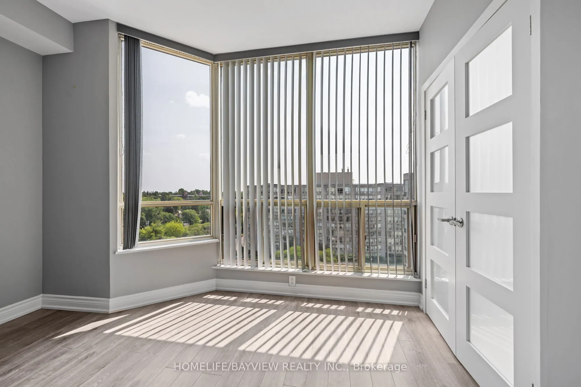 309 Major Mackenzie Drive E, #1013
