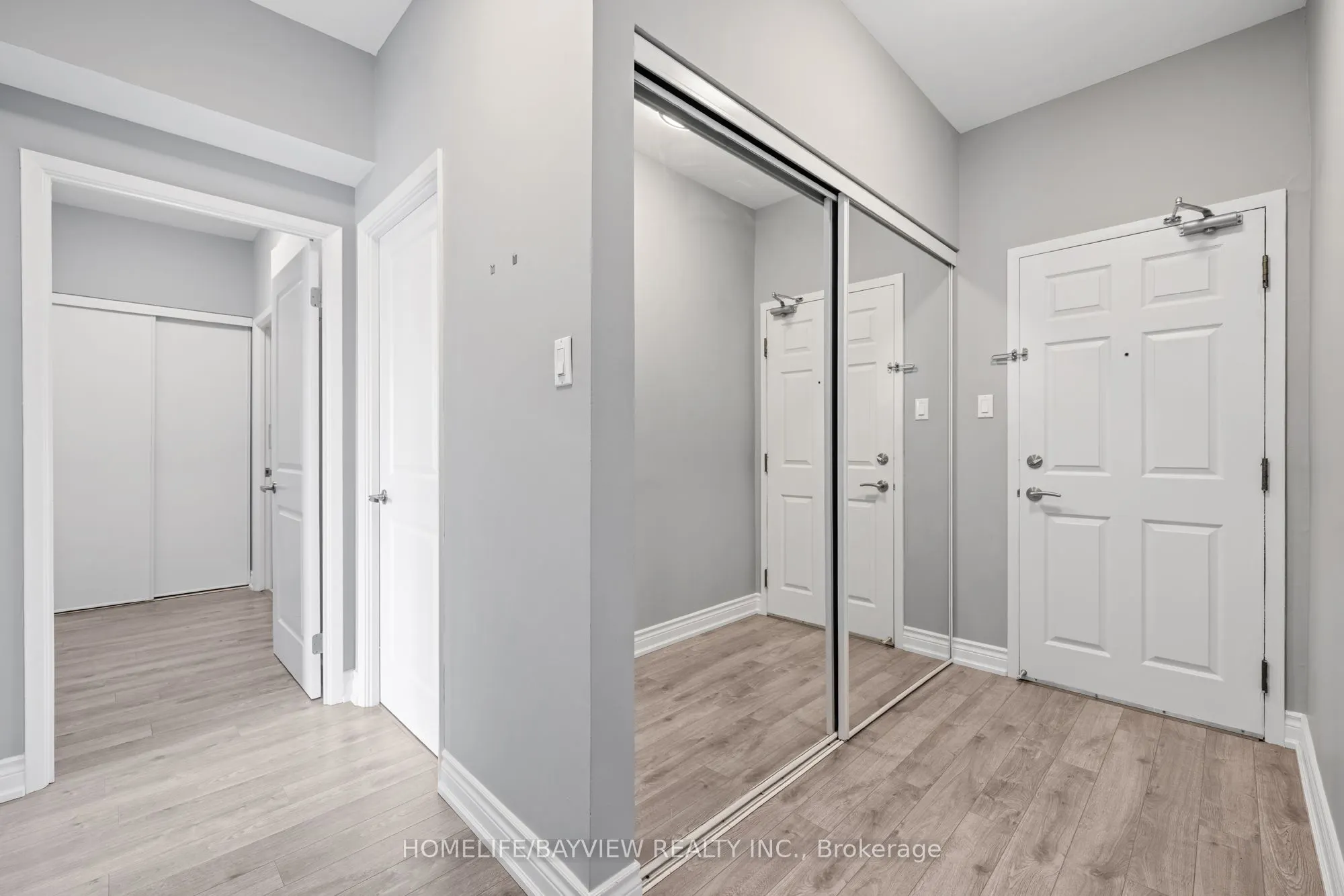 309 Major Mackenzie Drive E, #1013