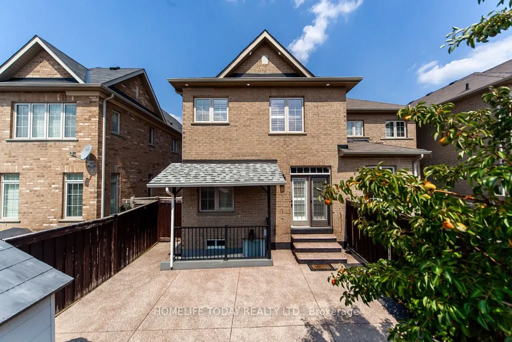 238 Wardlaw Place