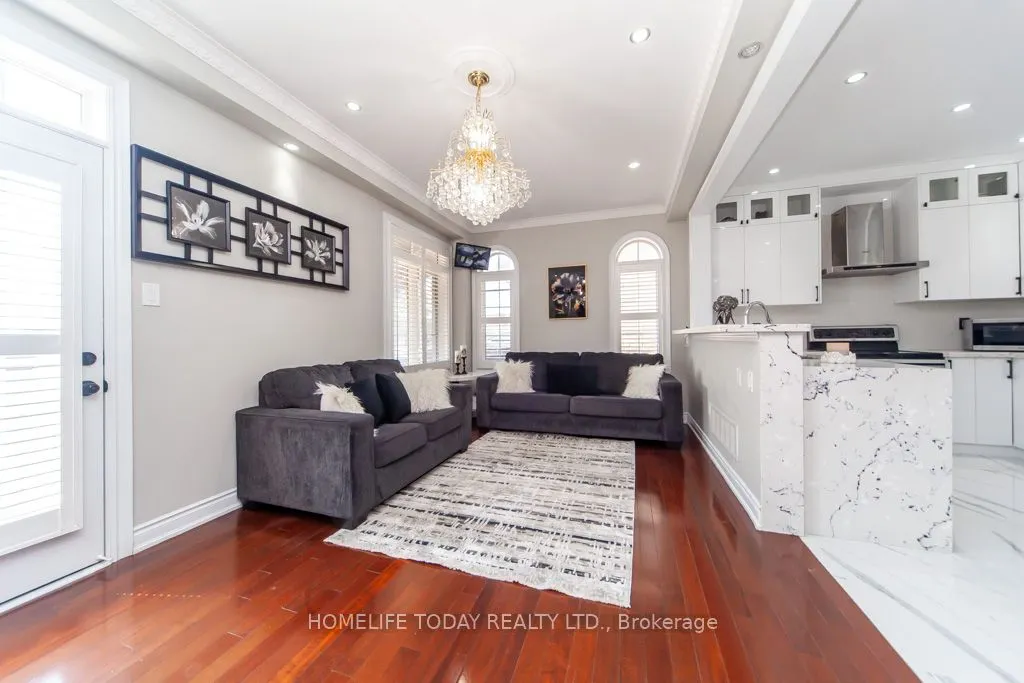 238 Wardlaw Place