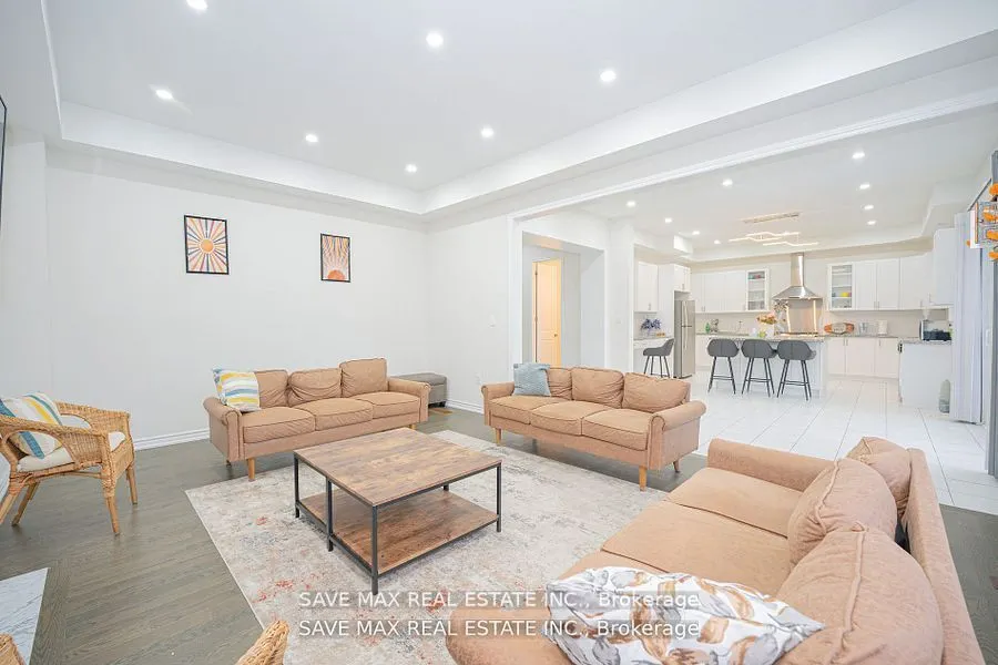 1615 CORSAL Court