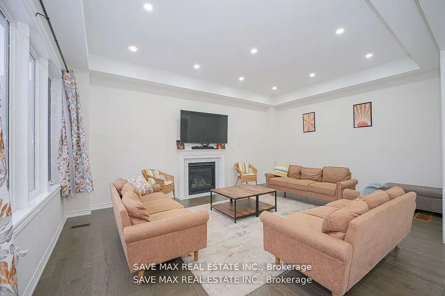 1615 CORSAL Court