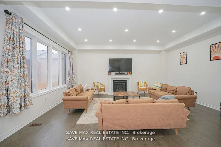 1615 CORSAL Court