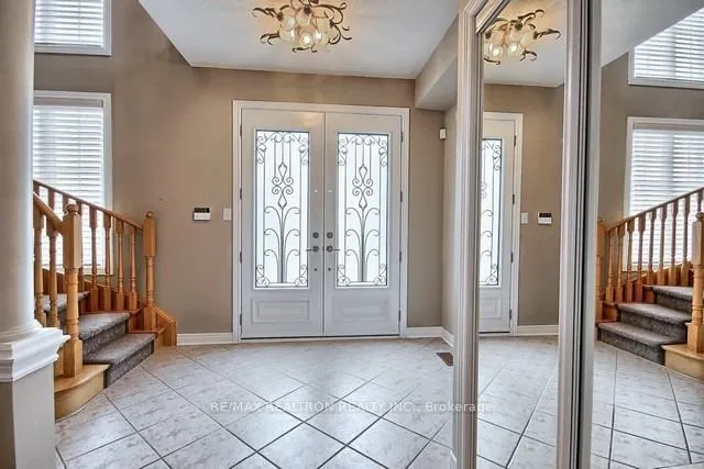 73 Adastra Crescent