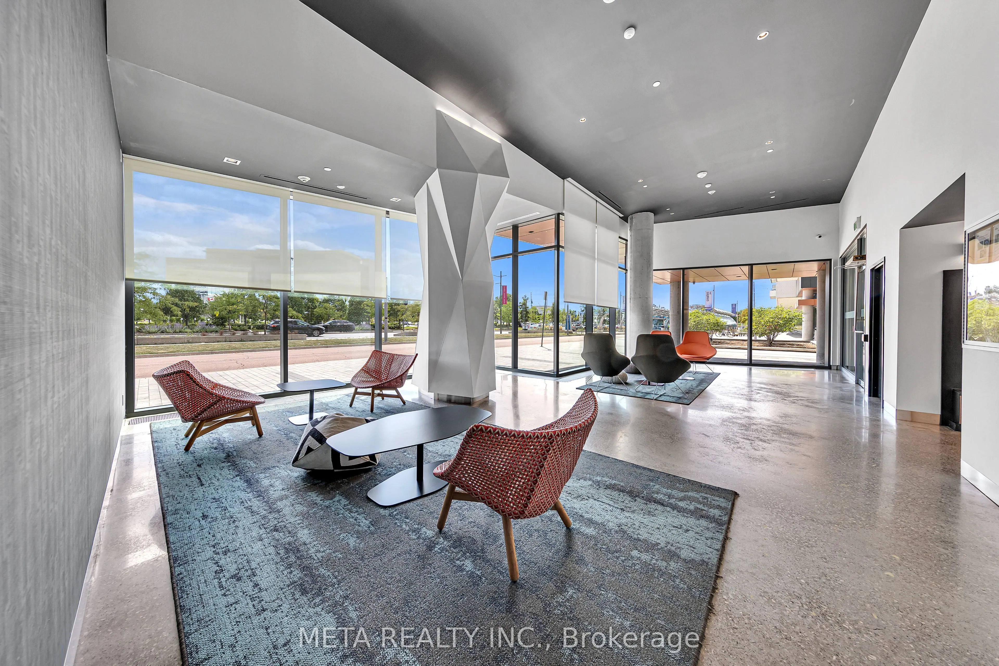 8 Rouge Valley Drive W, #408