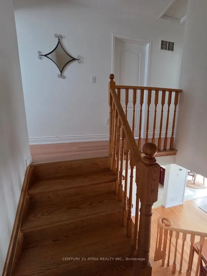 25 Long Point Drive E