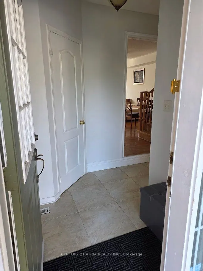 25 Long Point Drive E