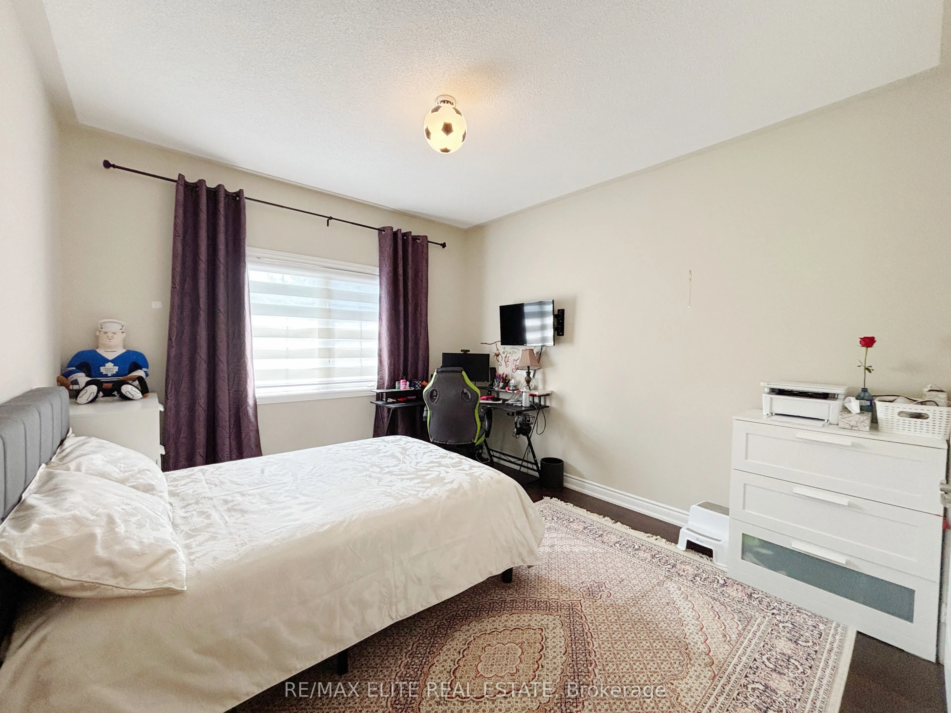 1069 Nellie Little Crescent