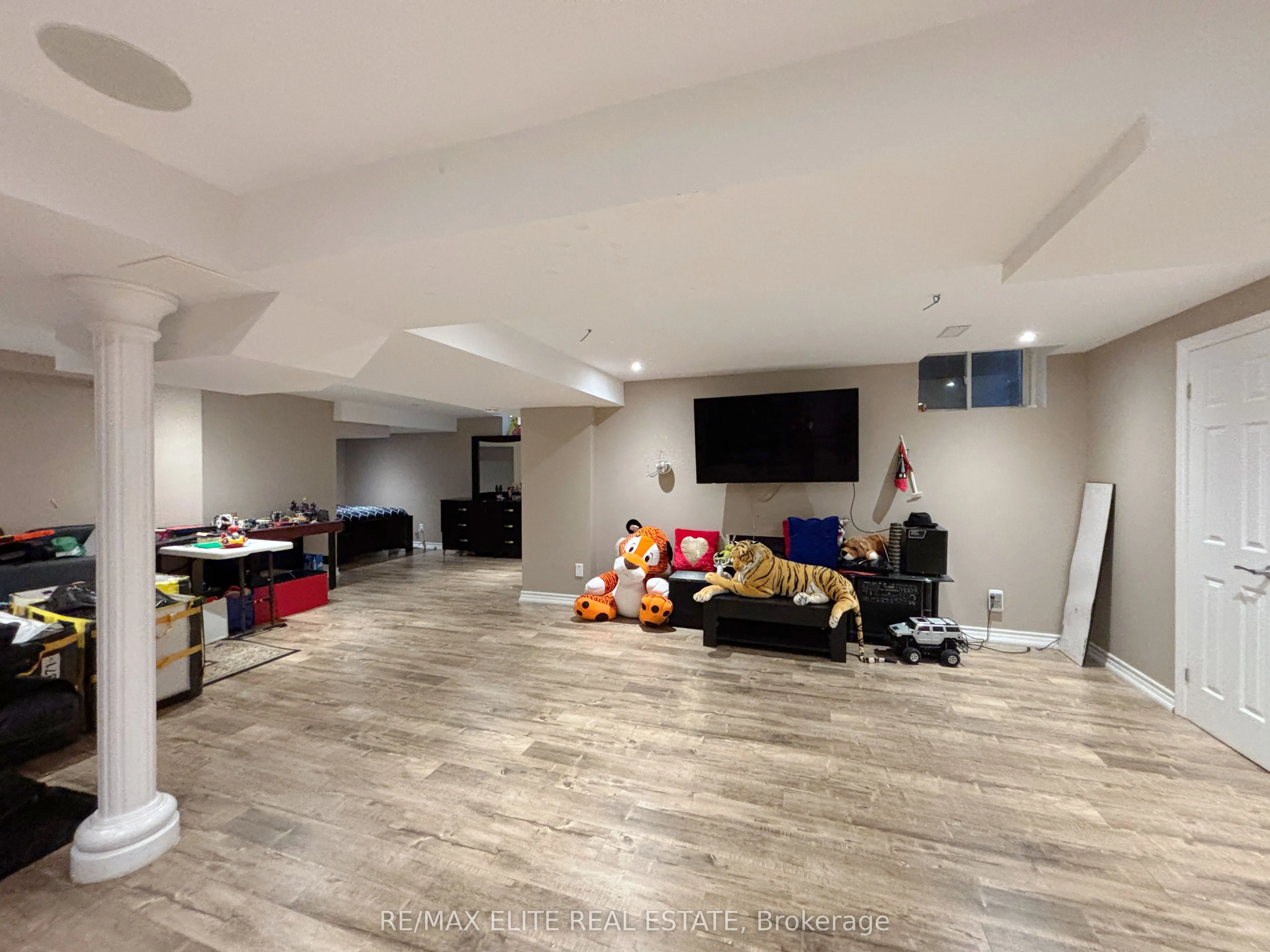 1069 Nellie Little Crescent