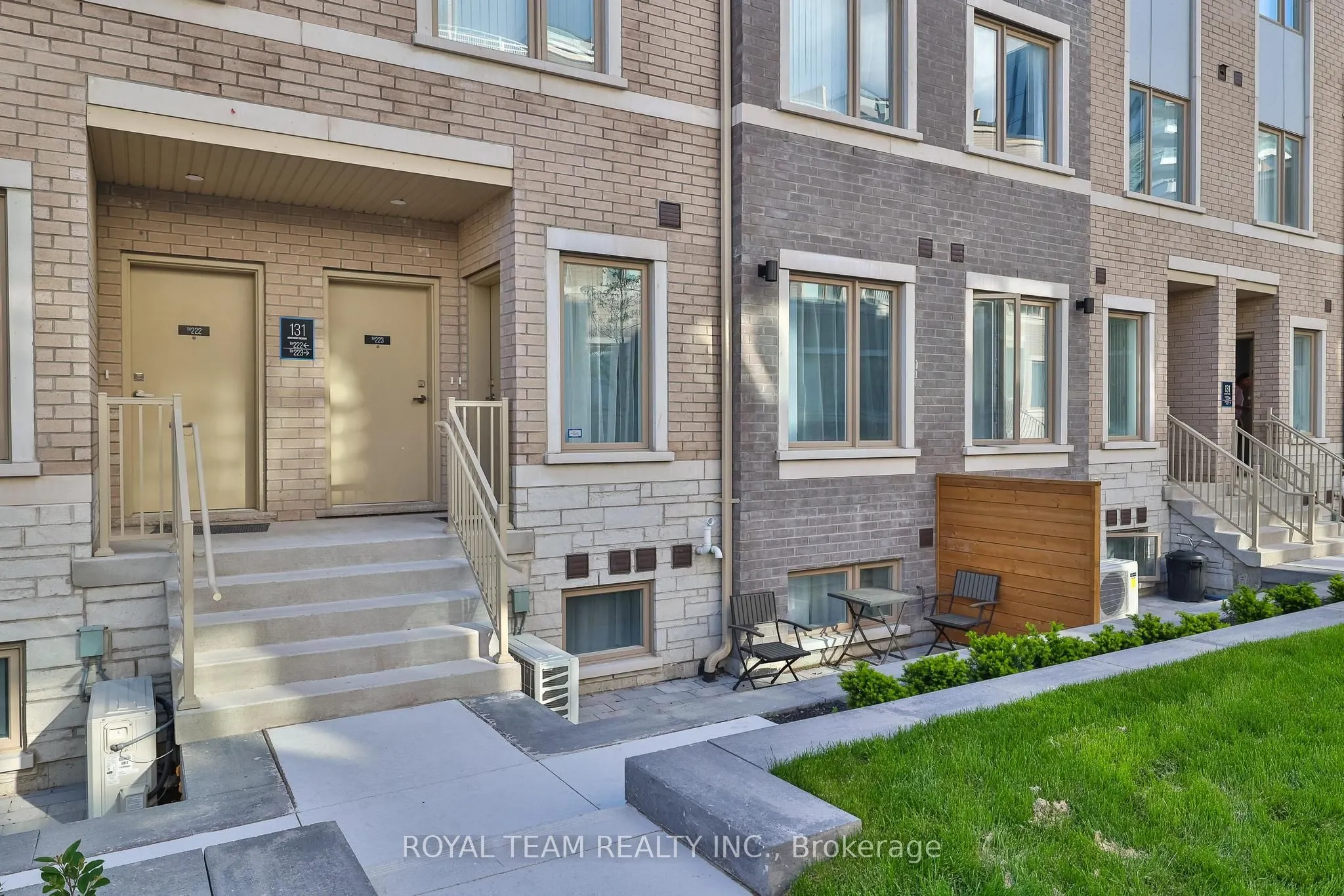 131 Honeycrisp Crescent, #224