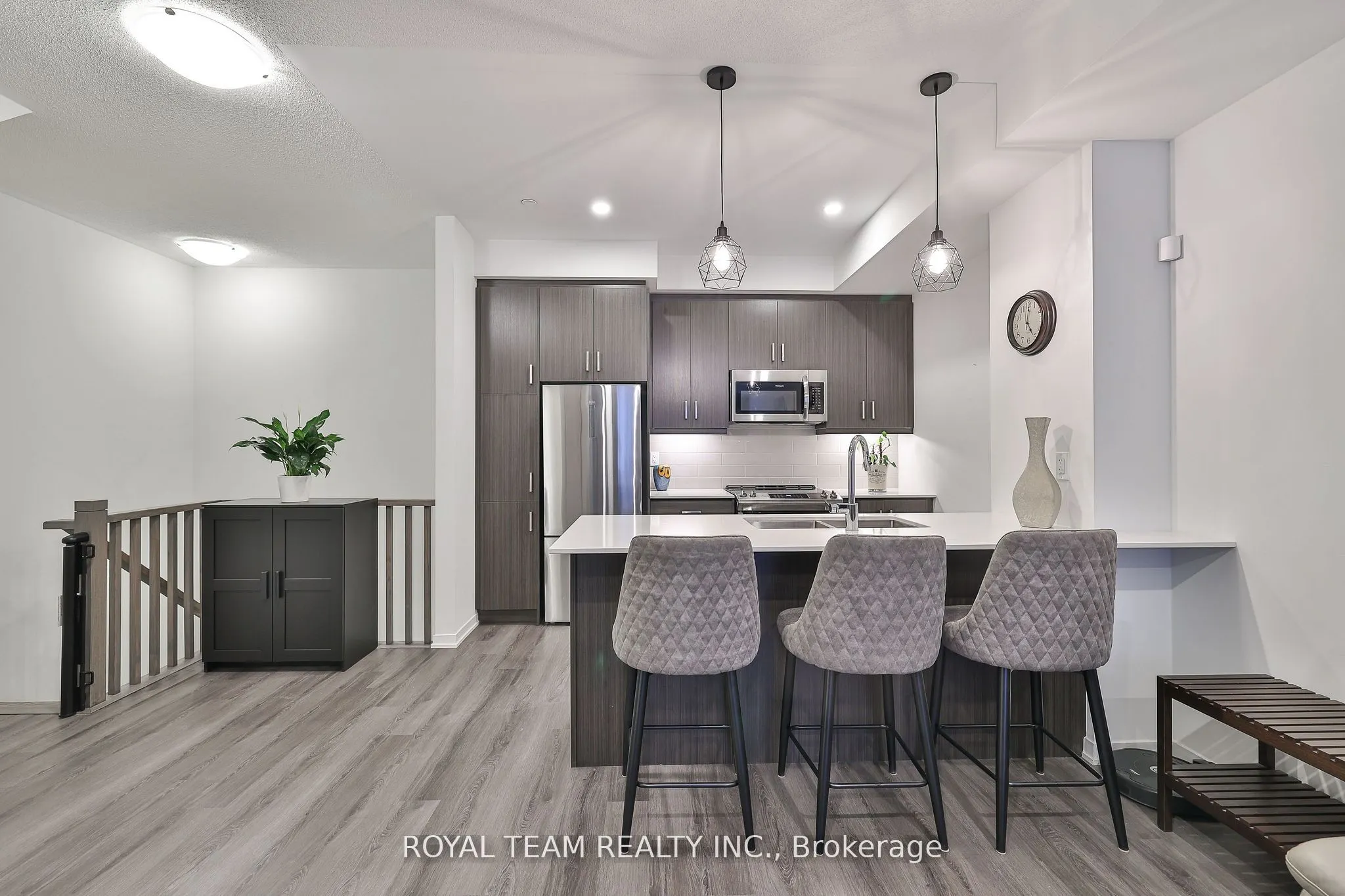 131 Honeycrisp Crescent, #224