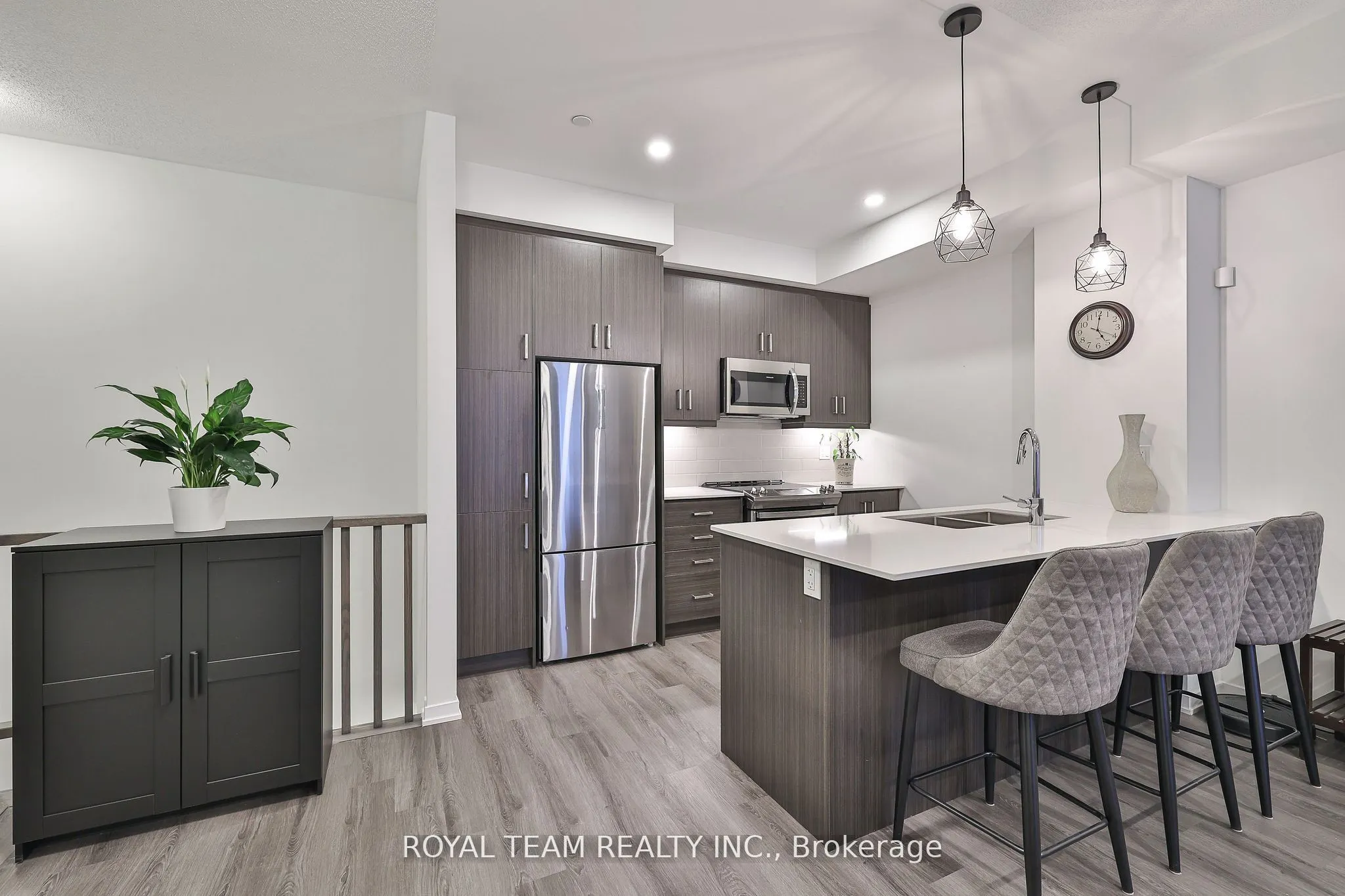 131 Honeycrisp Crescent, #224