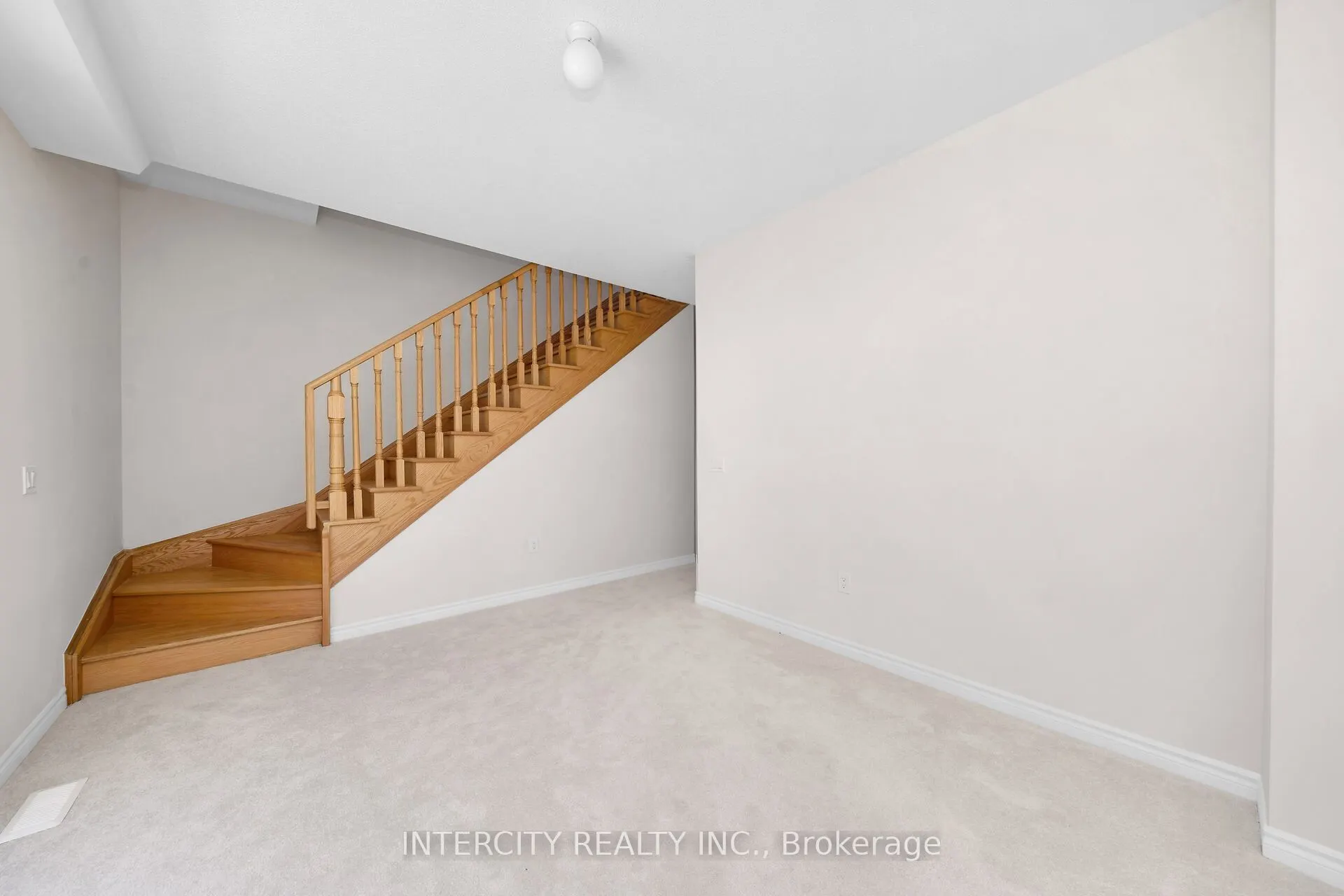 29 Draine Street