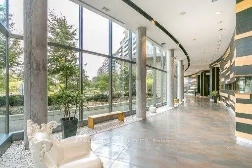 233 South Park Road, #509