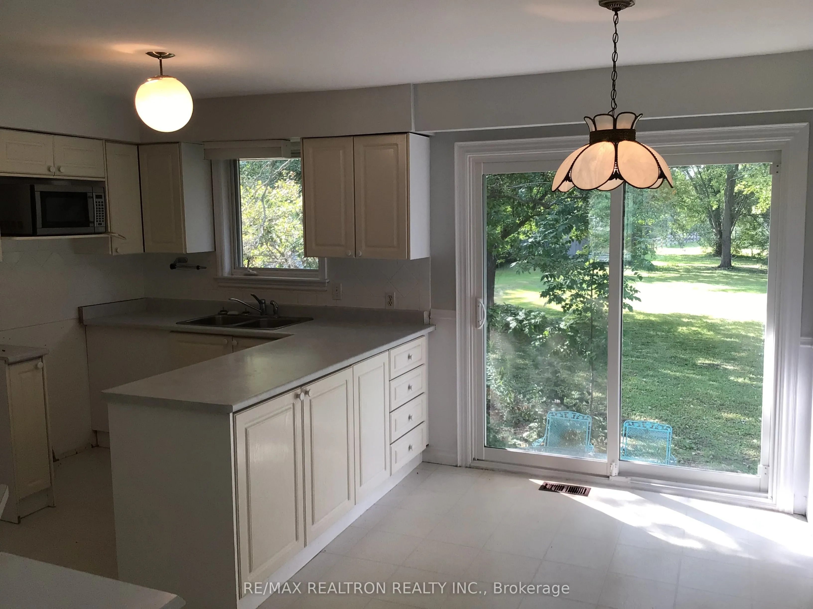 1181 Ravenshoe Road