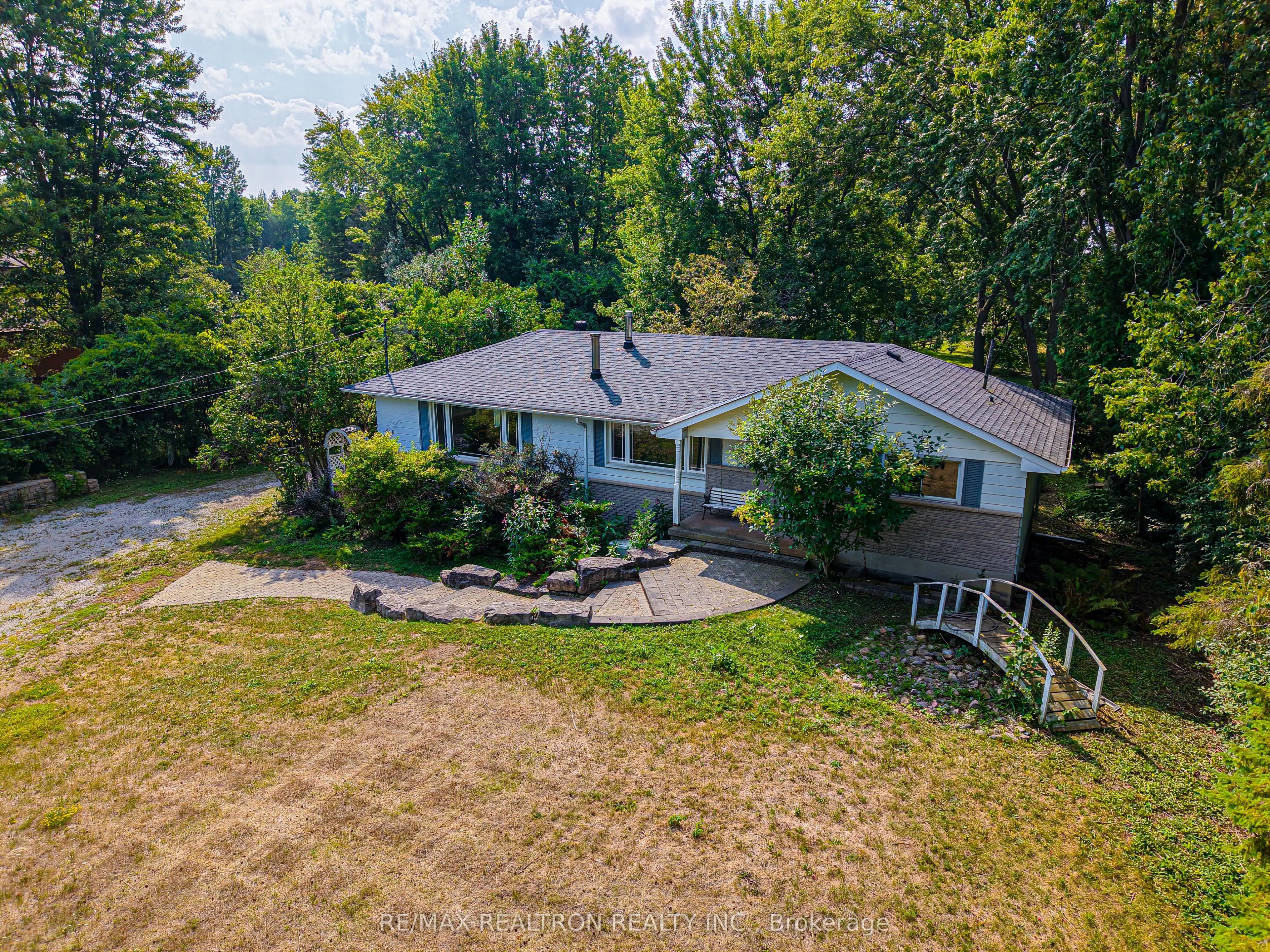1181 Ravenshoe Road
