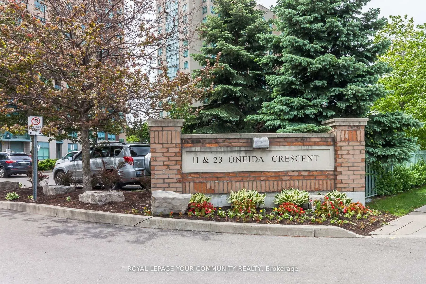 11 Oneida Crescent, #502