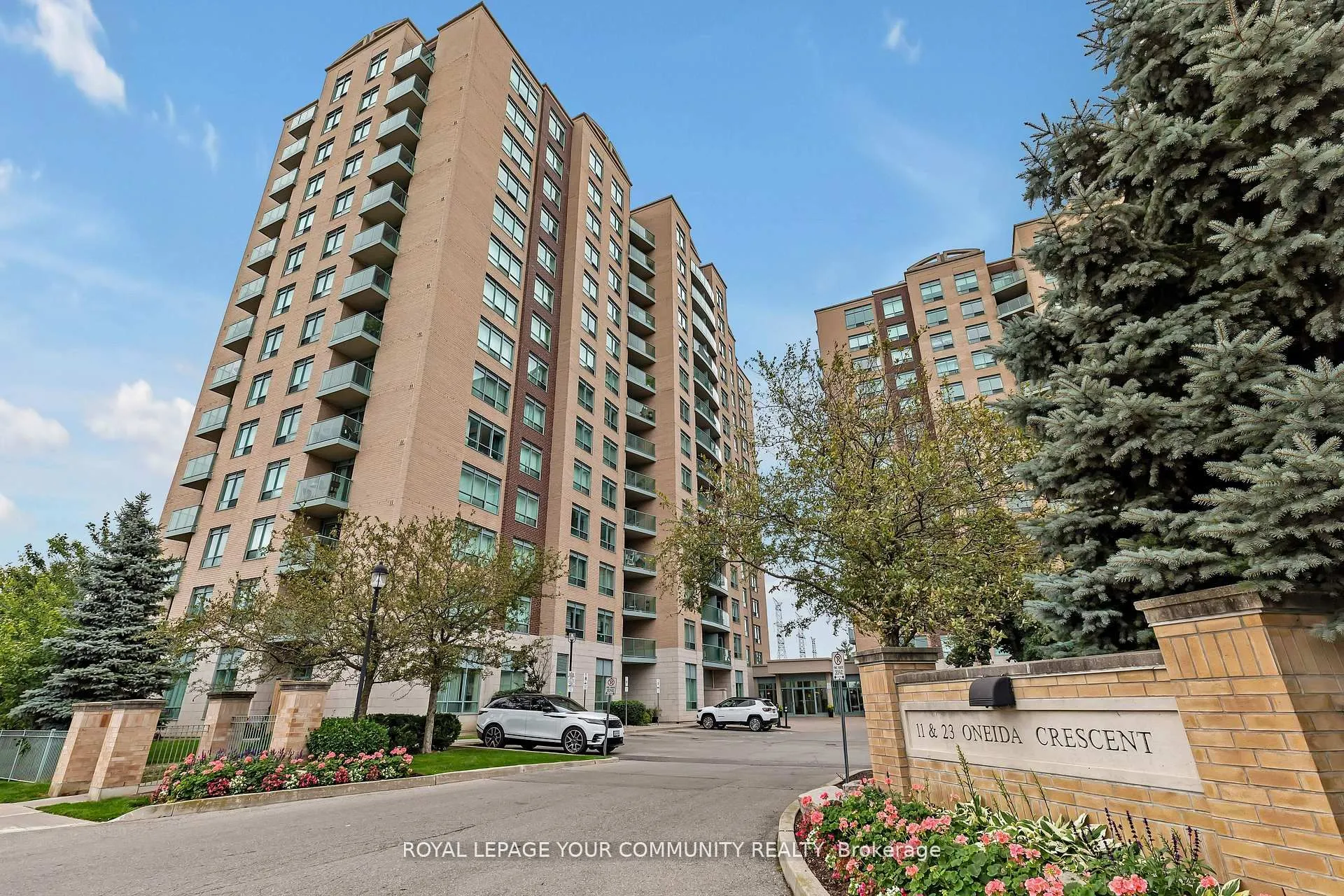 11 Oneida Crescent, #502