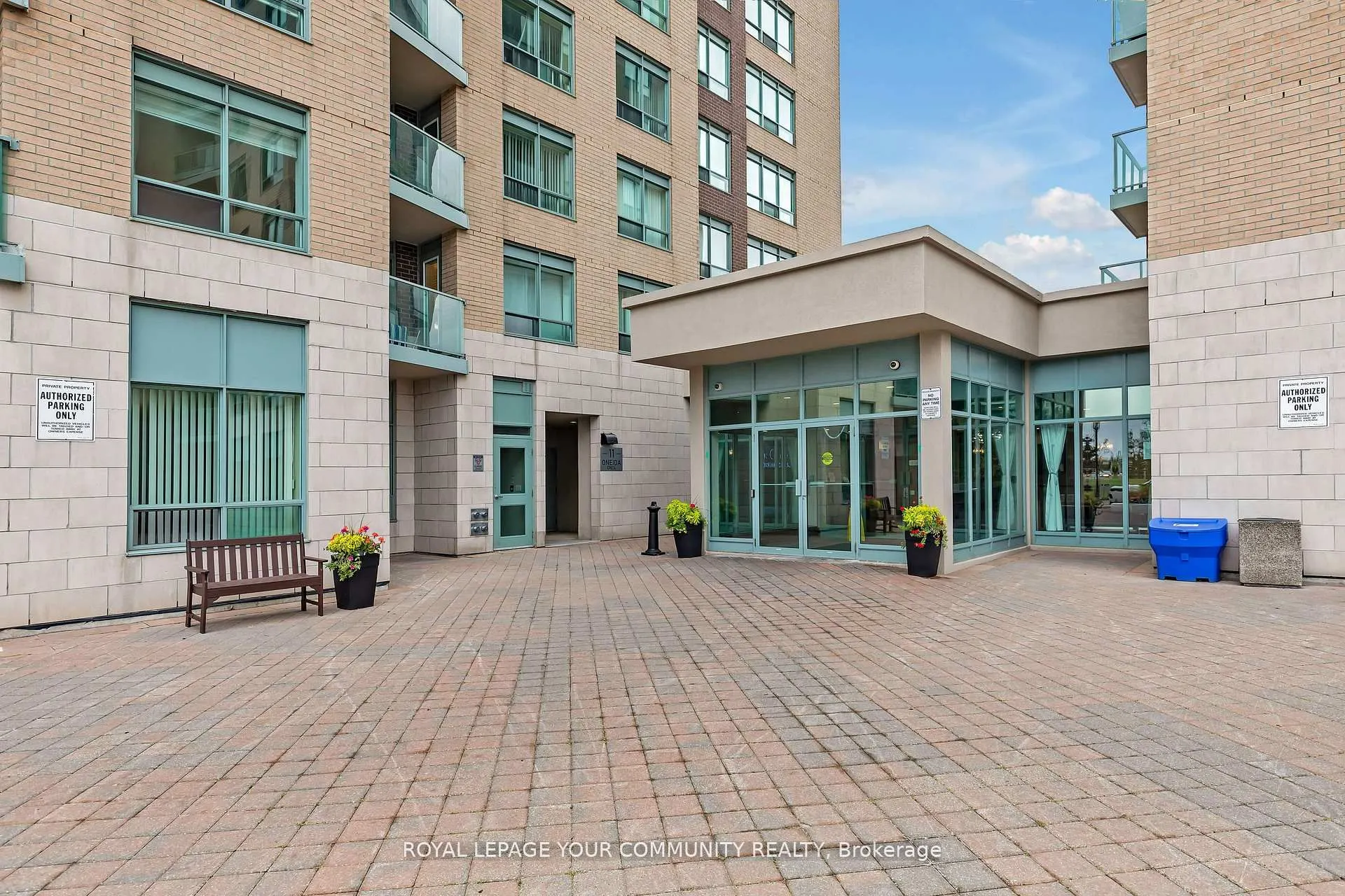 11 Oneida Crescent, #502