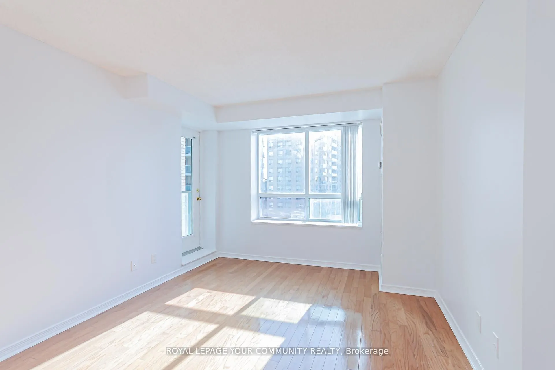 11 Oneida Crescent, #502
