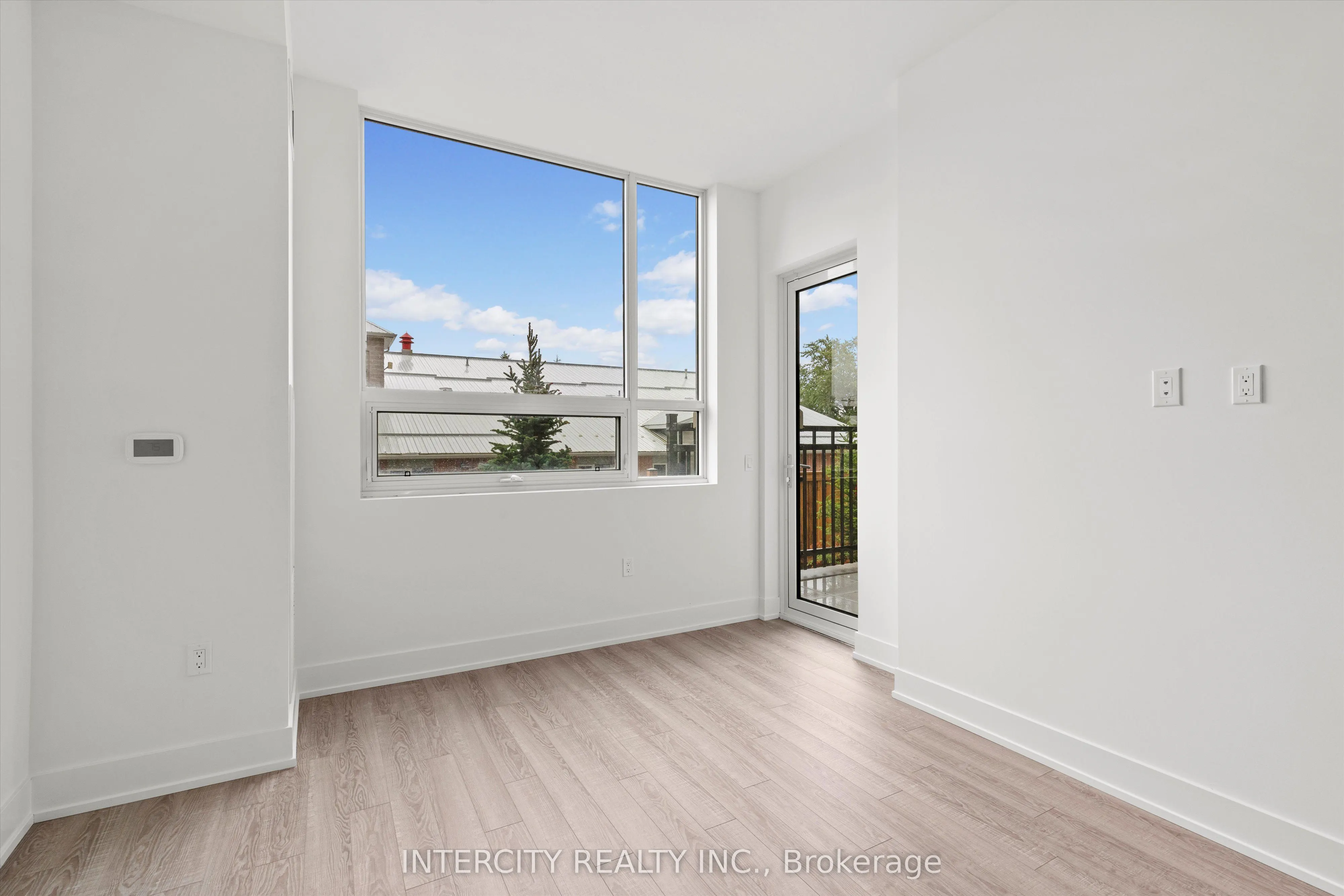 2075 King Road, #135