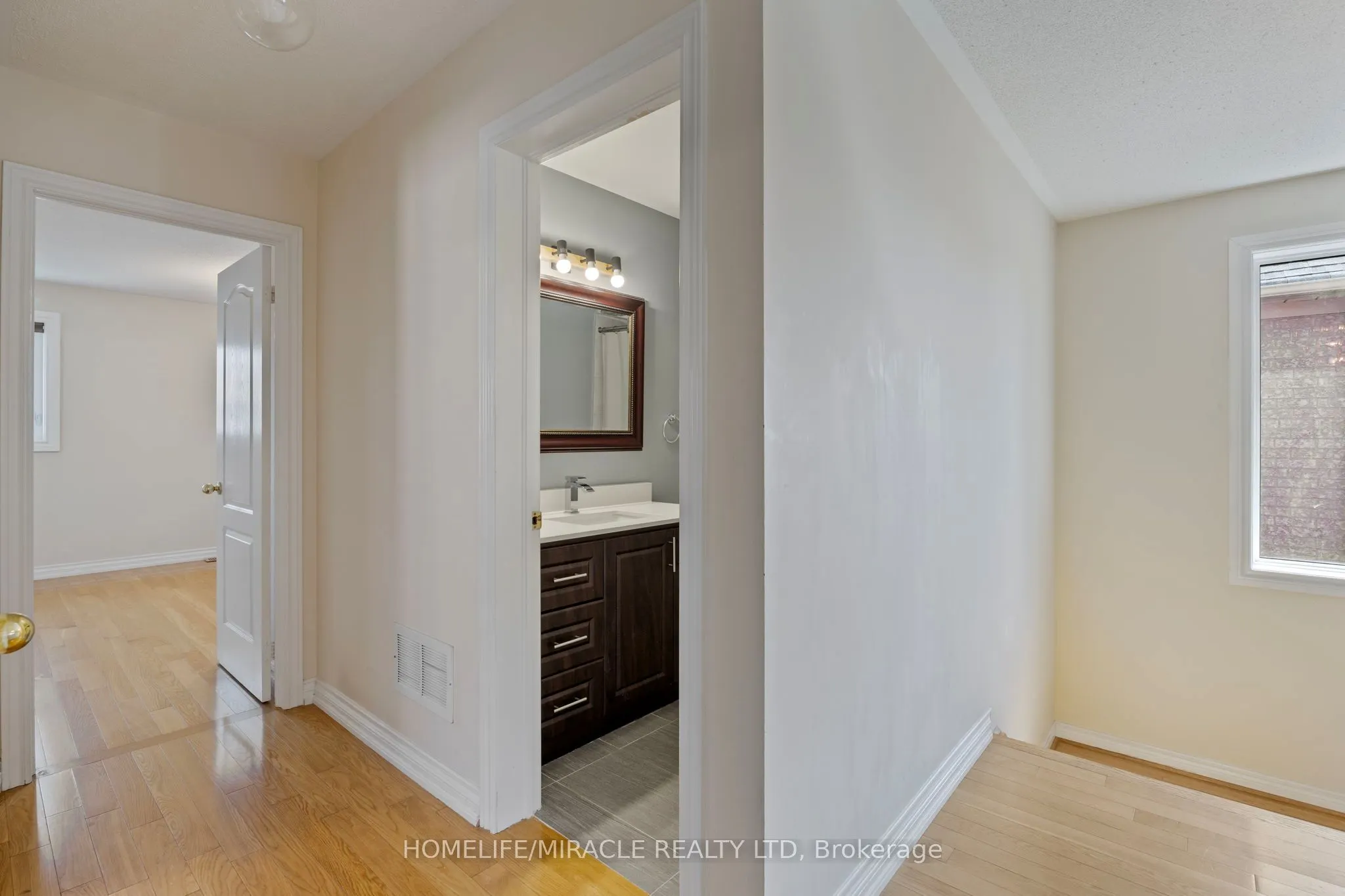 146 Roxbury Street