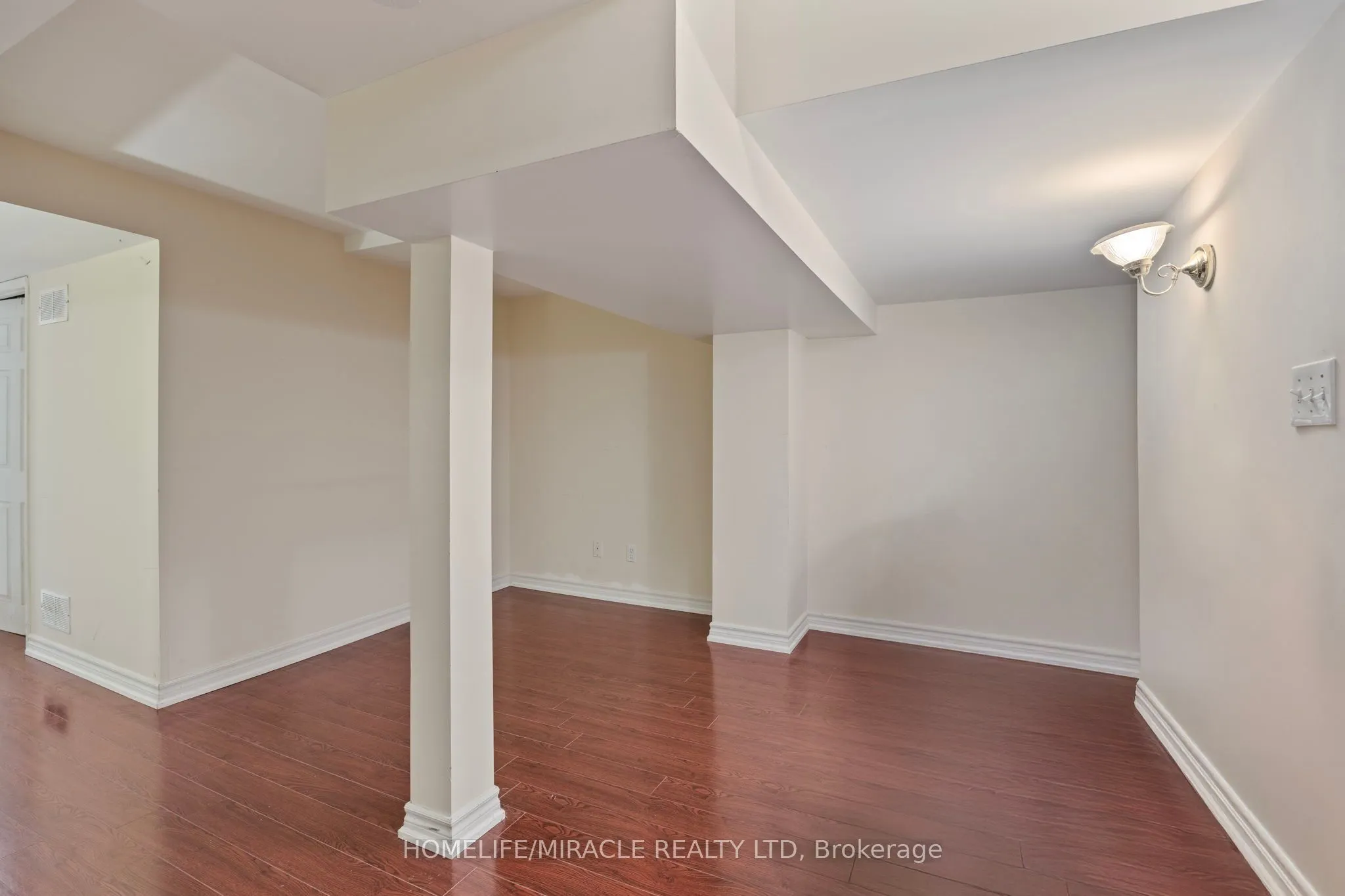 146 Roxbury Street
