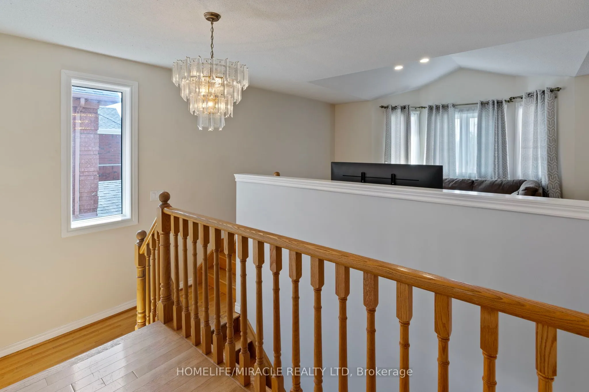 146 Roxbury Street