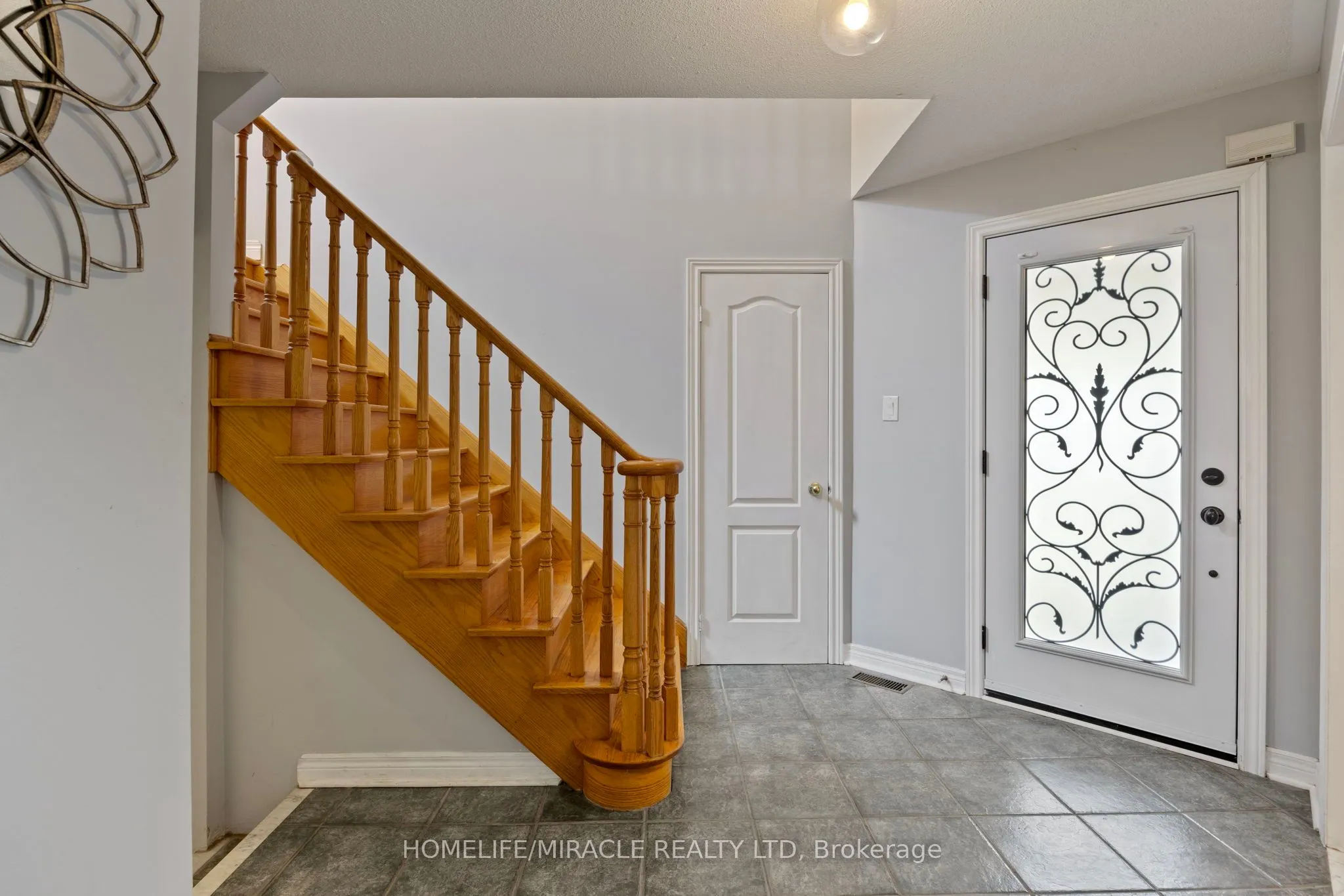 146 Roxbury Street