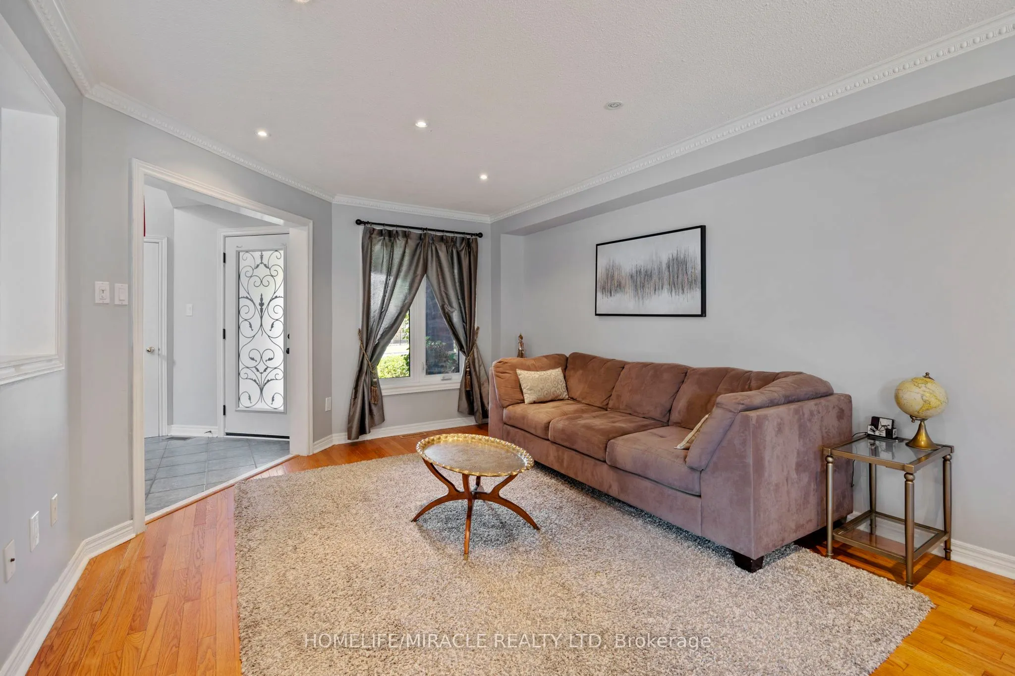 146 Roxbury Street