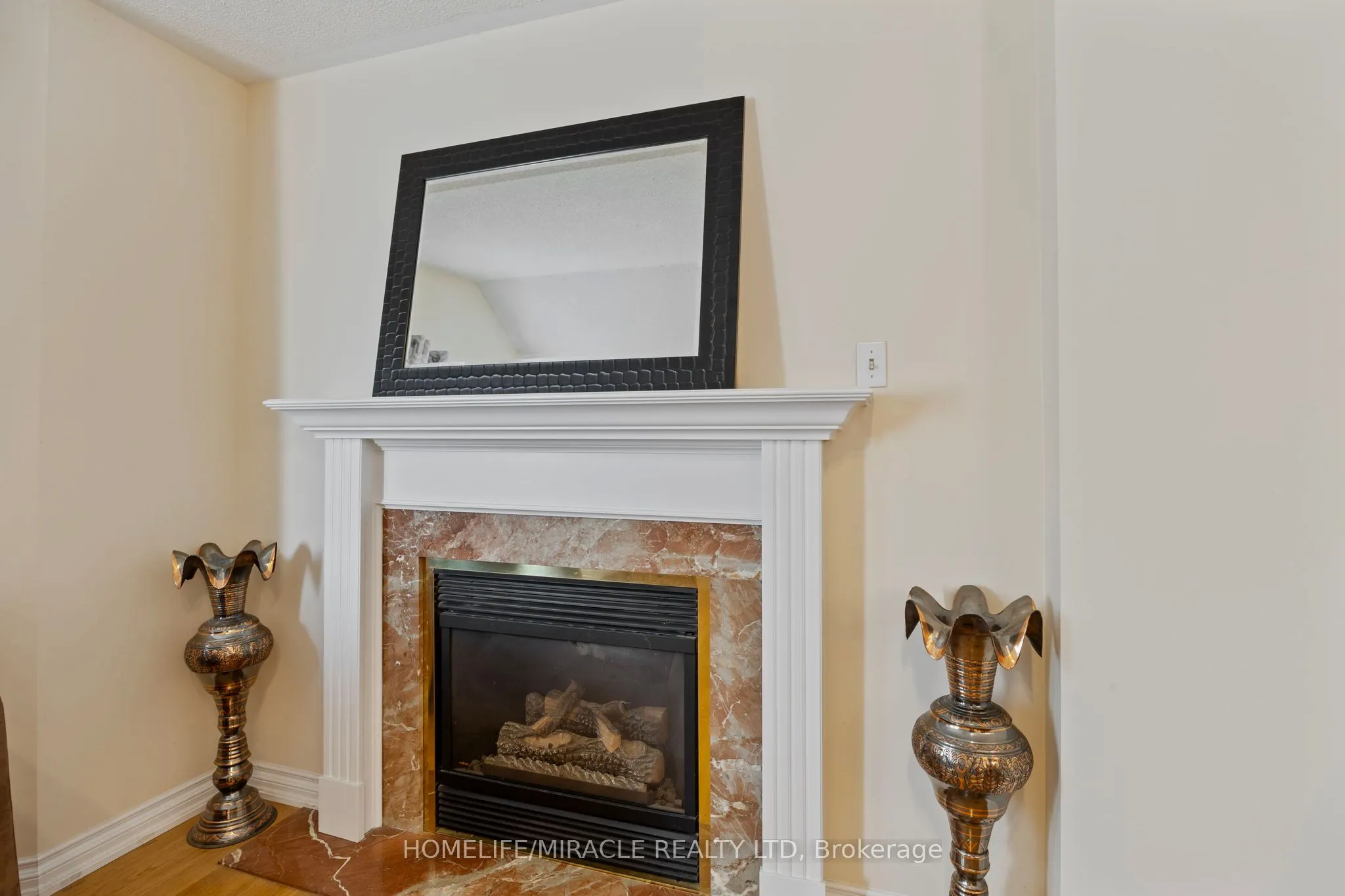 146 Roxbury Street