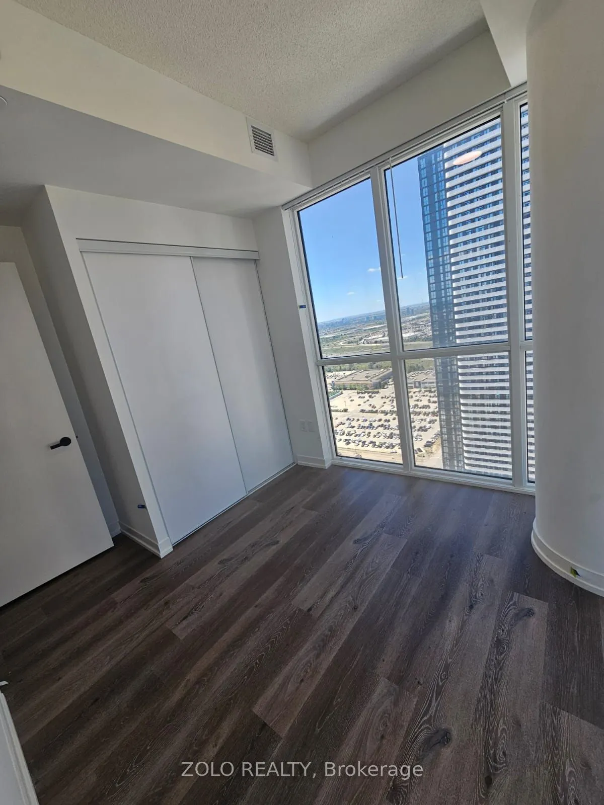 28 Interchange Way, #3503