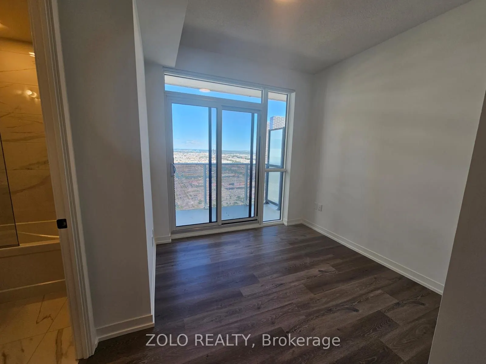 28 Interchange Way, #3503