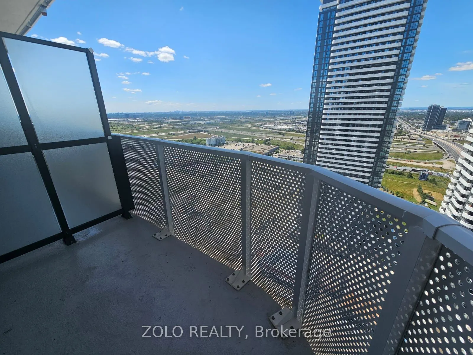 28 Interchange Way, #3503