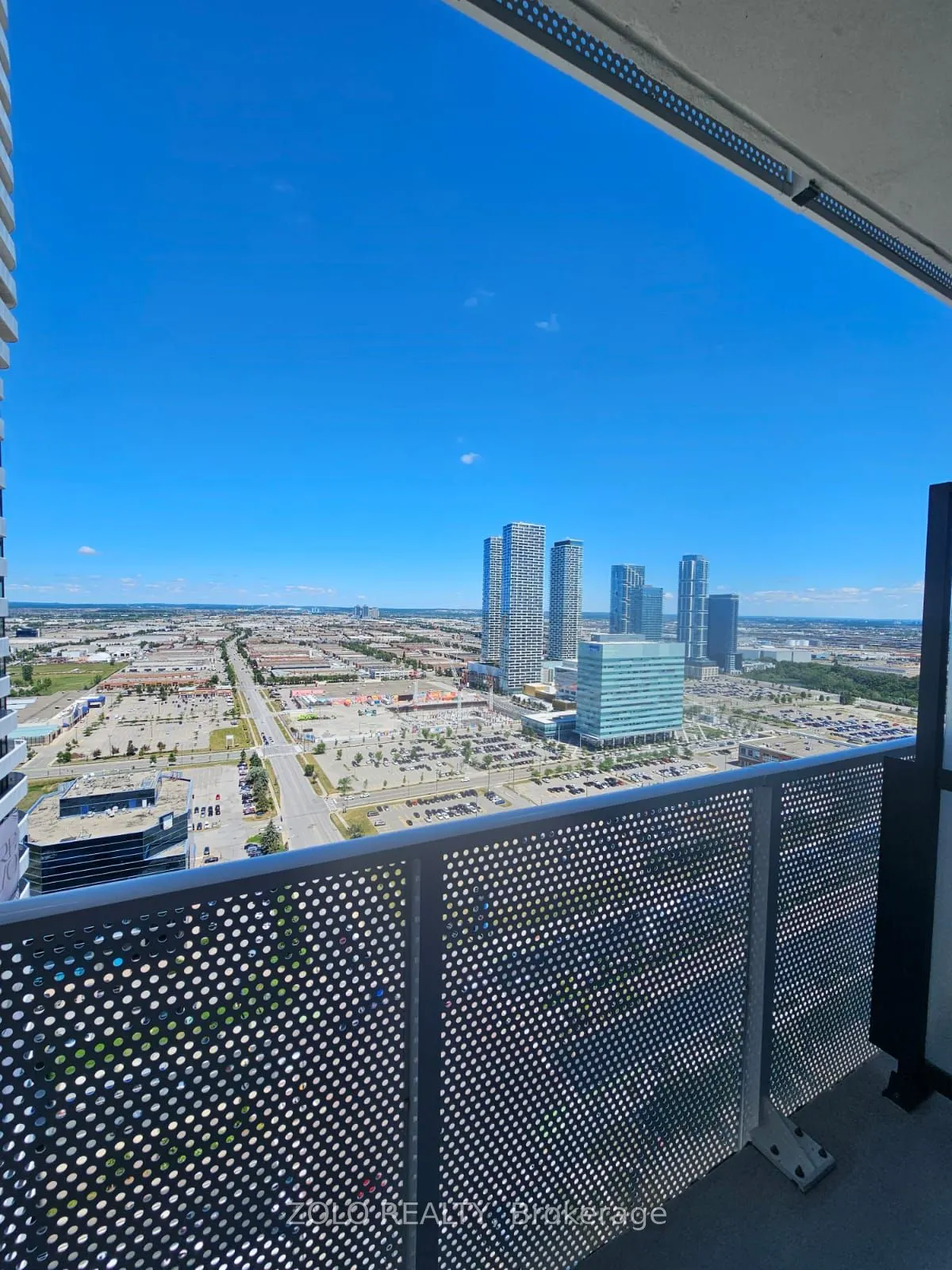 28 Interchange Way, #3503