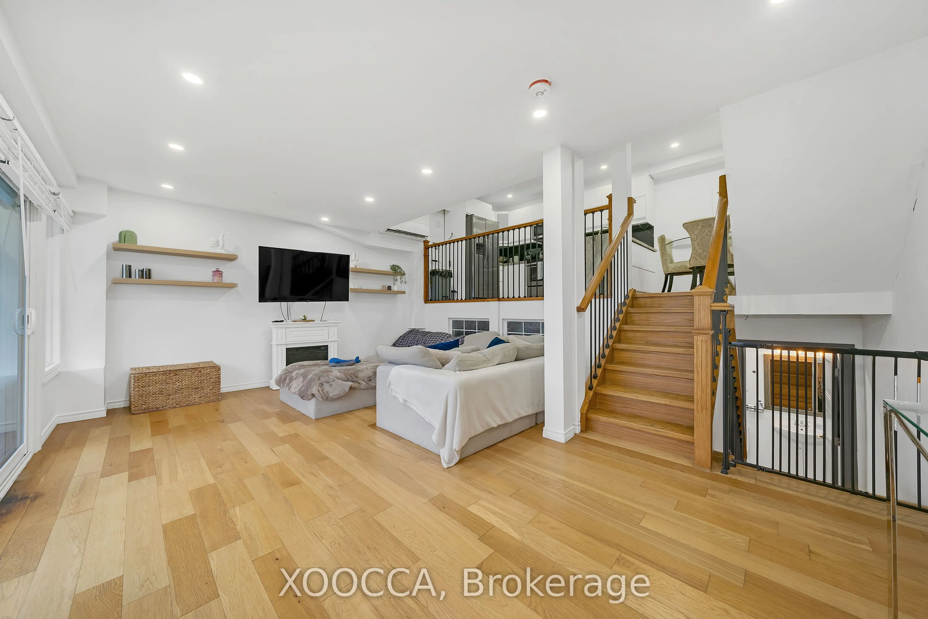 80 Springfair Avenue, #162